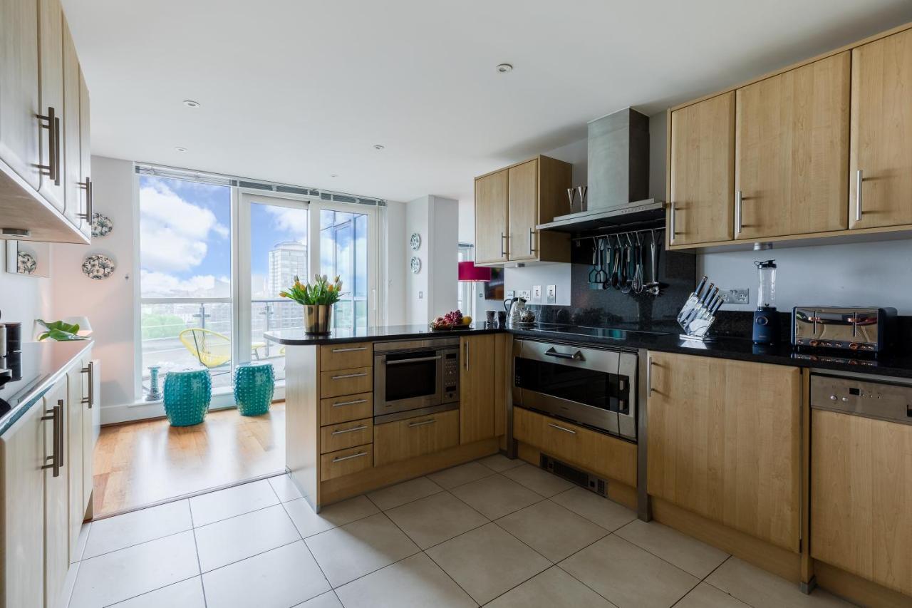 Best Thames View In Town! Large Luxxe Nomad Design Family Home Londres Exterior foto